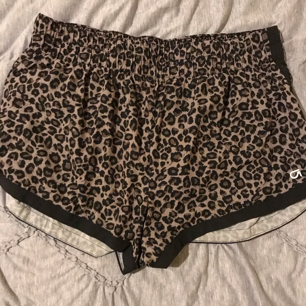 GAP FIT animal print sports shorts